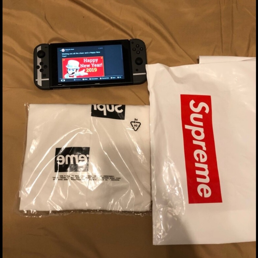 CDG Split Tee Supreme